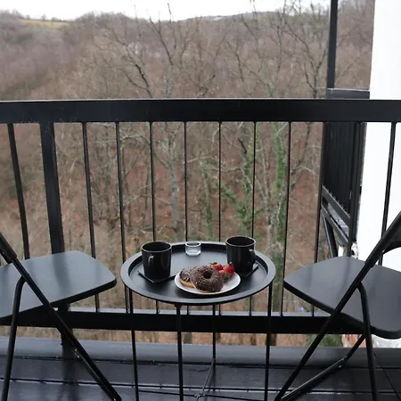 Vista * ريبارسكا بانيا