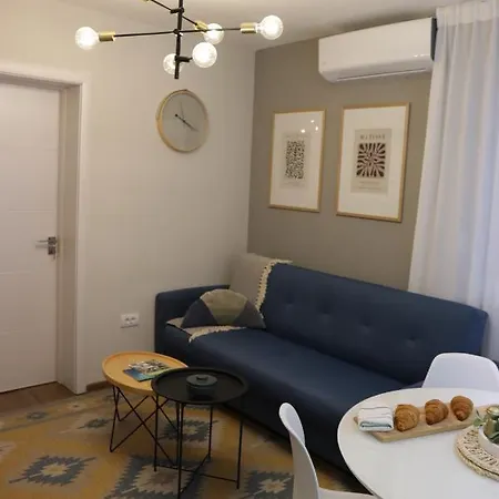 Vista Apartment *